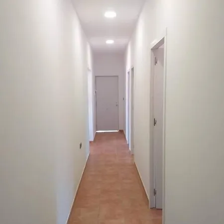 Dom wakacyjny Anamar2 *